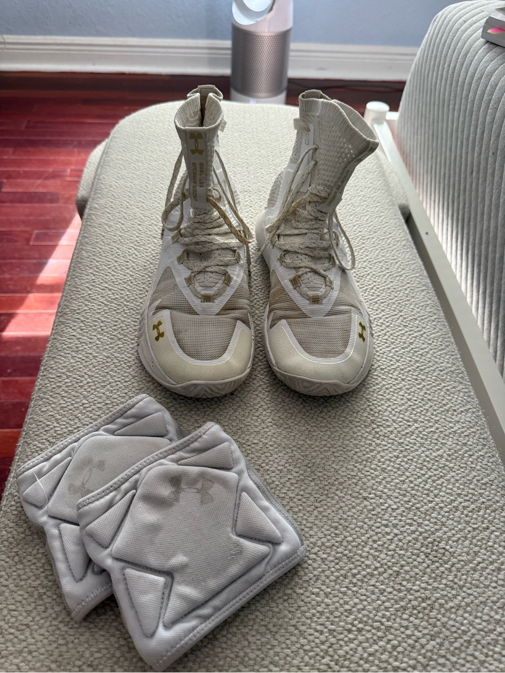 Under Armour Women’s White/Gold High-Top Athletic Shoes with Matching Knee Pads